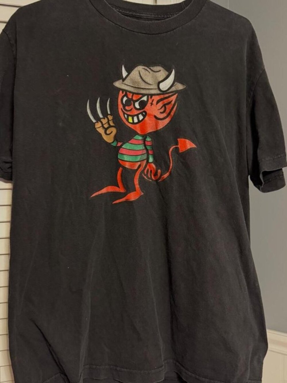 Vintage Black Cartoon Devil Graphic Tee Retro Horror T‑Shirt